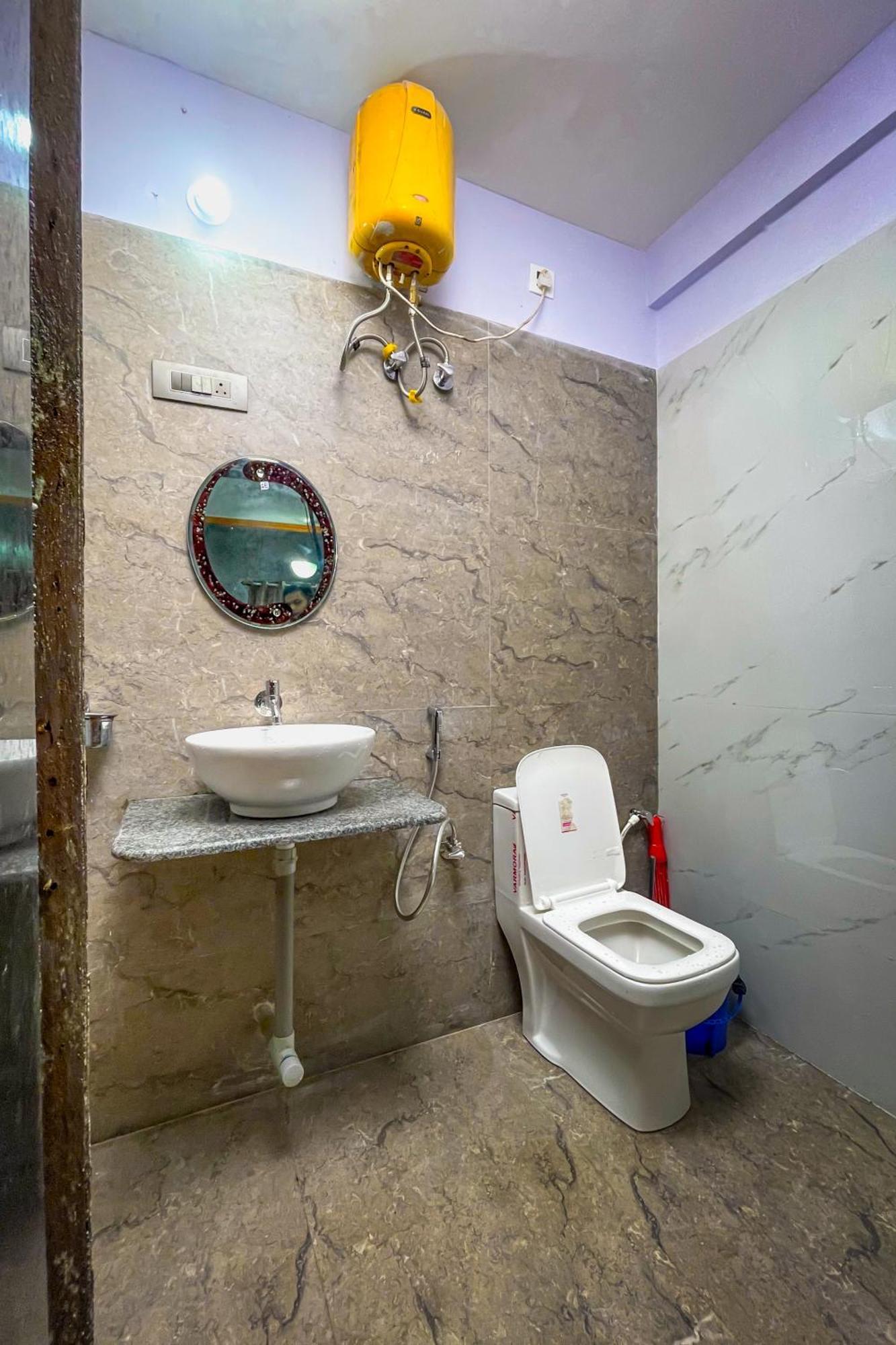 Bbn Serviced Apartment Calangute Kamer foto